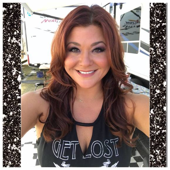 Meet your Posher, Leslie - Picture 1 of 1